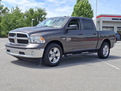 Granite Crystal Metallic Clearcoat 2019 RAM 1500 Classic Tradesman