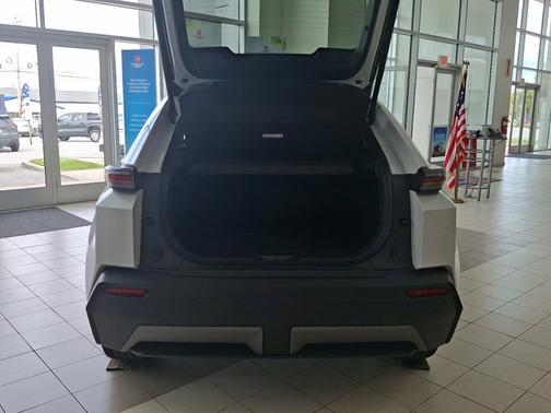 Wind Chill Pearl 2026 Toyota C-HR SE