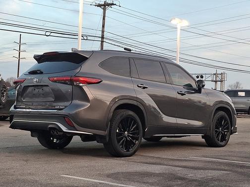 2023 Toyota Highlander XSE