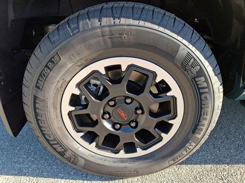 2025 Toyota 4Runner TRD Off Road