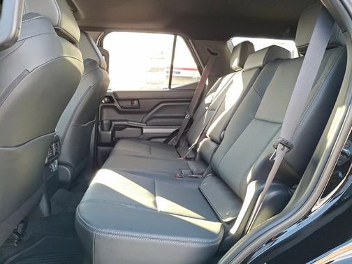 2025 Toyota 4Runner TRD Off Road