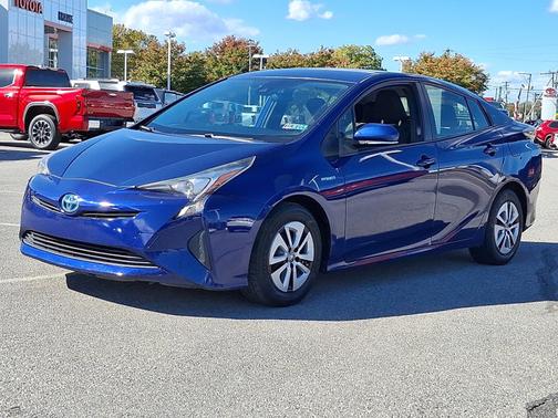 BLUE CRUSH METALL 2017 Toyota Prius Two