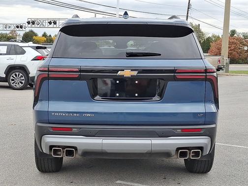 2024 Chevrolet Traverse AWD LT