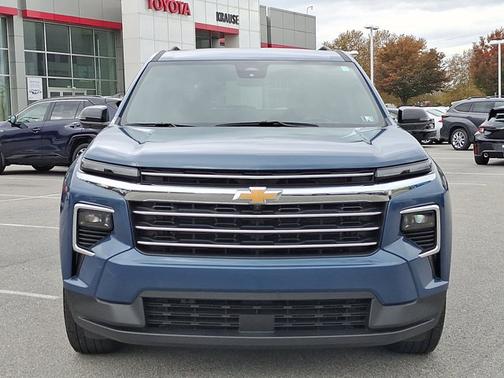 2024 Chevrolet Traverse AWD LT