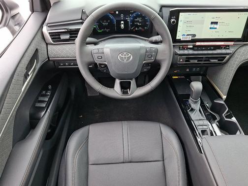 Wind Chill Pearl 2026 Toyota Camry XLE