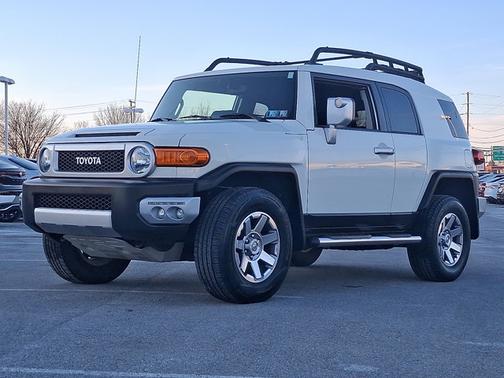 2014 Toyota FJ Cruiser 4DR 4WD AT
