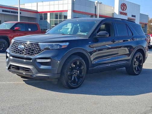 STONE BLUE METALL 2023 Ford Explorer ST-Line