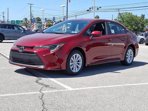 Ruby Flare Pearl 2026 Toyota Corolla LE