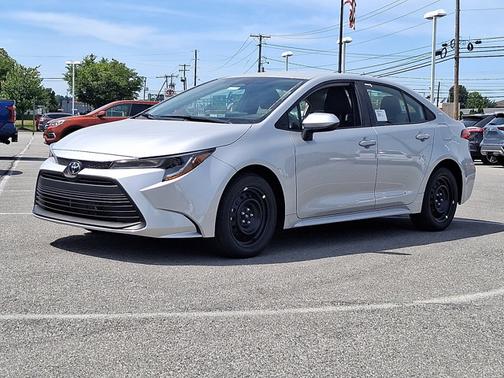 Classic Silver Metallic 2026 Toyota Corolla LE
