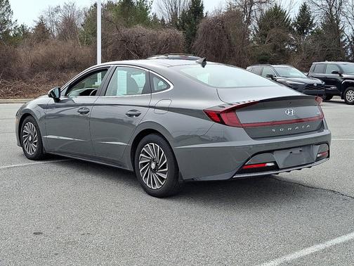 2023 Hyundai SONATA Hybrid Limited
