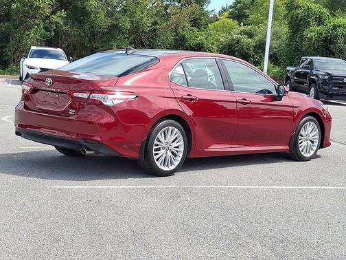 RUBY FLARE PEARL 2020 Toyota Camry XLE