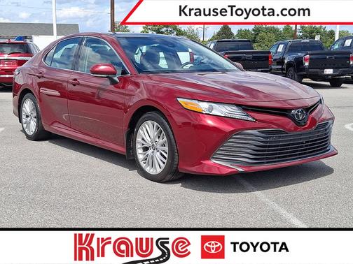 RUBY FLARE PEARL 2020 Toyota Camry XLE