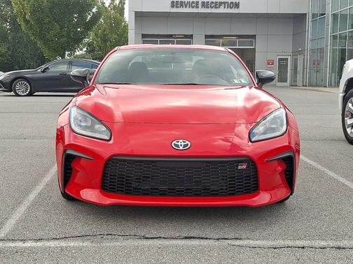 TRACK BRED 2022 Toyota GR86 2DR CPE MT
