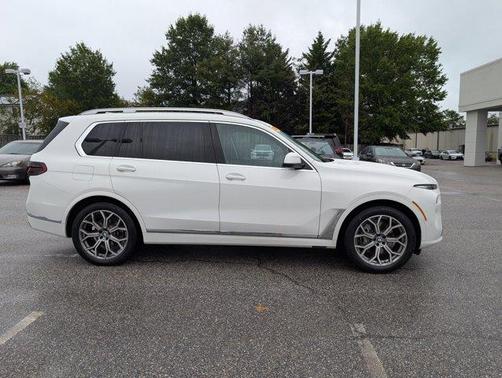 2024 BMW X7 xDrive40i