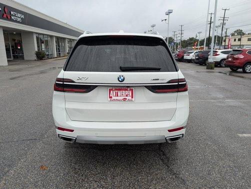 2024 BMW X7 xDrive40i