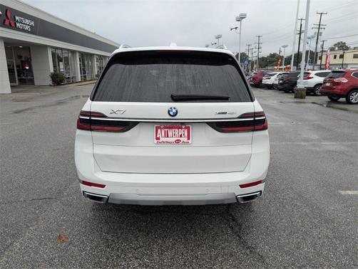 2024 BMW X7 xDrive40i