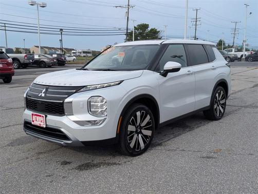 2025 Mitsubishi Outlander SE