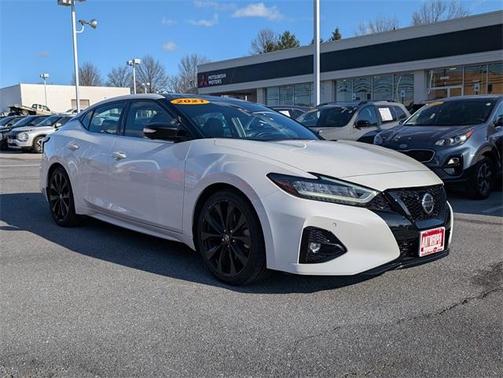 2021 Nissan Maxima SR