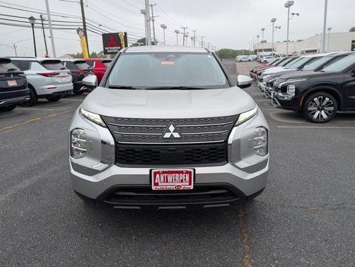 2025 Mitsubishi Outlander PHEV ES