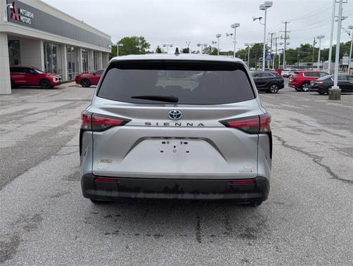 2021 Toyota Sienna XLE