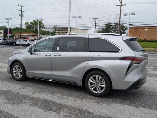 2024 Toyota Sienna Limited