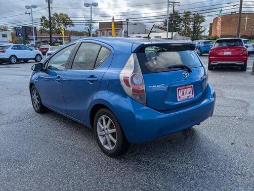 2013 Toyota Prius c Three
