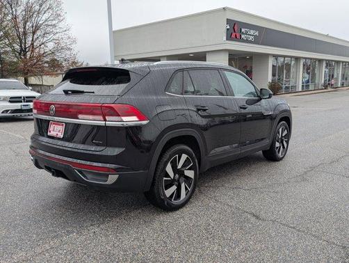 2025 Volkswagen Atlas Cross Sport 2.0T SE w/Technology