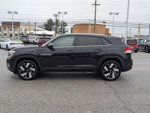 2025 Volkswagen Atlas Cross Sport 2.0T SE w/Technology