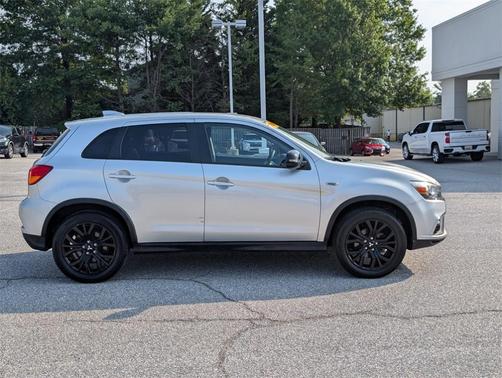 2019 Mitsubishi Outlander Sport LE