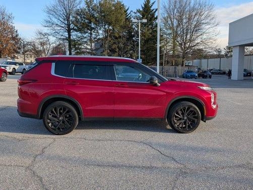 2023 Mitsubishi Outlander SE Black Edition