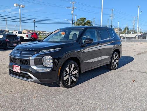 2025 Mitsubishi Outlander SE