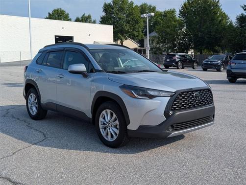 2023 Toyota Corolla Cross LE