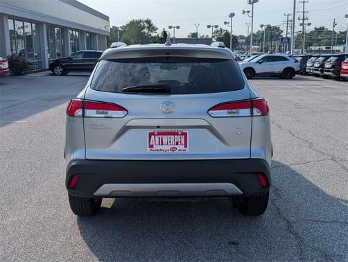 2023 Toyota Corolla Cross LE