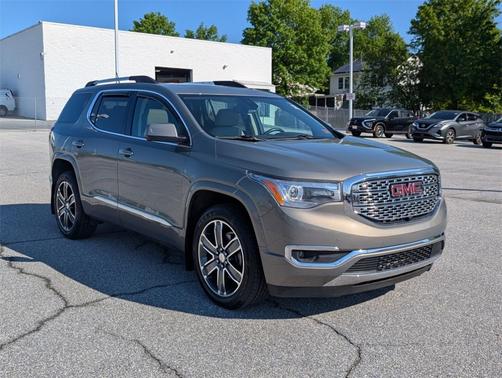2019 GMC Acadia Denali