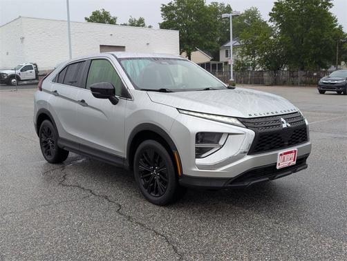 2022 Mitsubishi Eclipse Cross LE