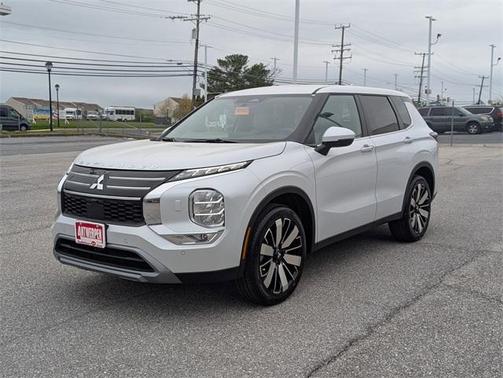 2025 Mitsubishi Outlander SE