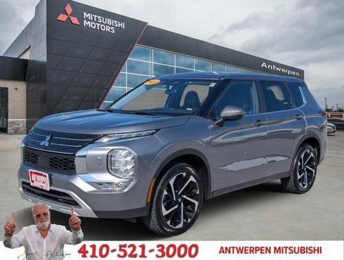 2023 Mitsubishi Outlander SE Special Edition