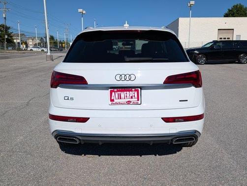 2024 Audi Q5 45 S line quattro Premium