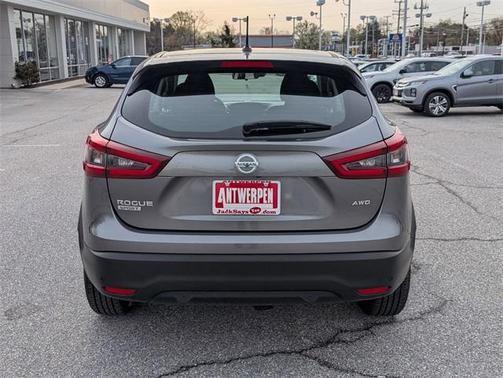 2022 Nissan Rogue Sport S