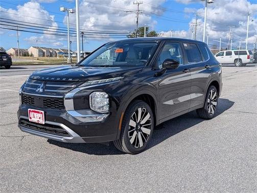2025 Mitsubishi Outlander SE