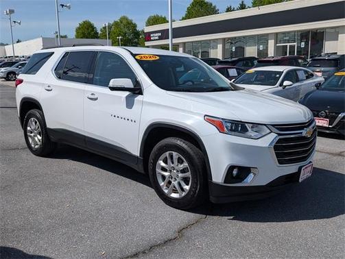2020 Chevrolet Traverse LT Cloth