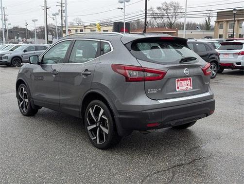 2022 Nissan Rogue Sport SL