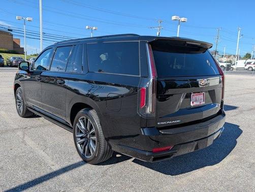 2023 Cadillac Escalade ESV Sport Platinum