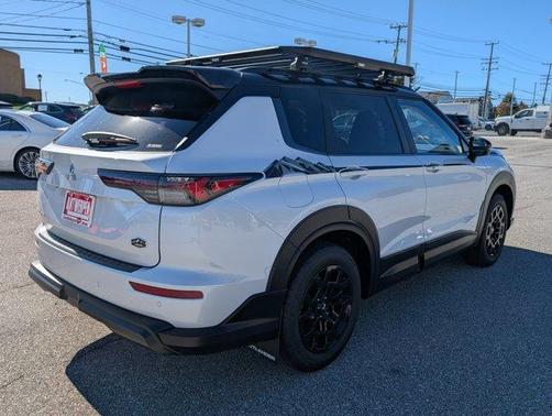 2025 Mitsubishi Outlander Trail Edition