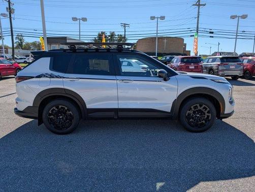 2025 Mitsubishi Outlander Trail Edition