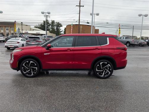 2023 Mitsubishi Outlander PHEV SE