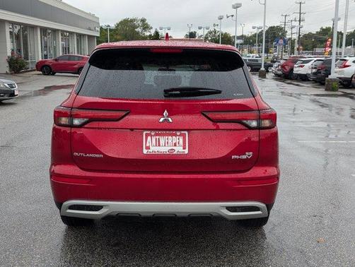 2023 Mitsubishi Outlander PHEV SE