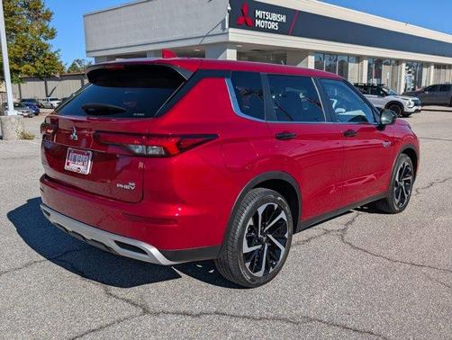 2023 Mitsubishi Outlander PHEV SE