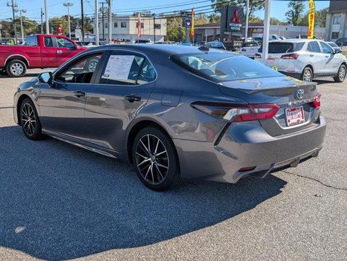 2023 Toyota Camry SE