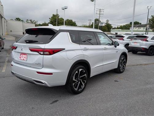 2025 Mitsubishi Outlander PHEV SEL